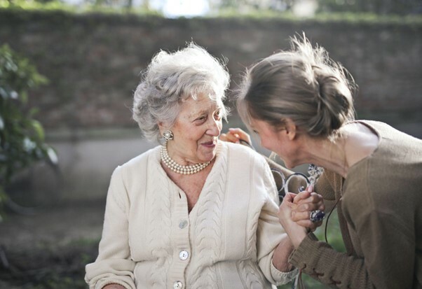 When Should You Move Close to a Senior Loved One? Care Resources 
